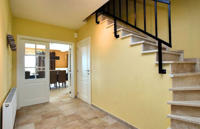 Stylish Holiday Home in Hastiere With Terrace - Foto 2