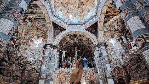 Interni di una chiesa di San Miguel Allende