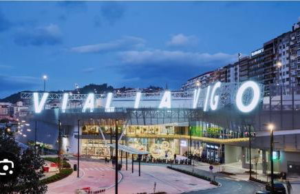 Parking gratis vigilado 24H Tranquilo Apartamento Centro de Vigo Vialia - Foto 10