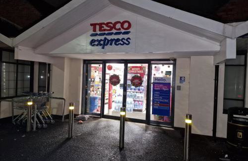 NightRest Homes 5 minutes to Luton Airport -Wifi - Free Parking -Luton - Foto 41