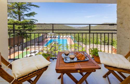 21 Sleeps Private Pool Villa & BBQ Near Barcelona - Foto 54