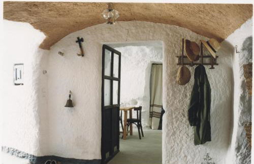 Cuevas Alcobas - Photo 20