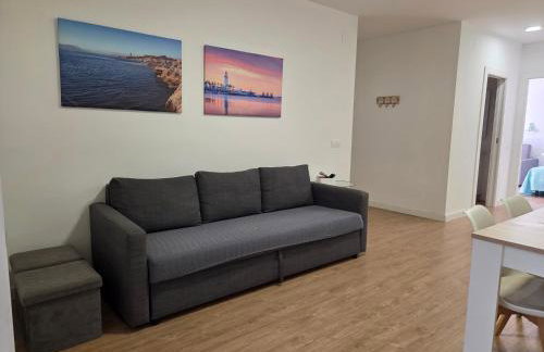 Floridos Playa Piso reformado de 2 habitaciones a 50m de la playa - Foto 8