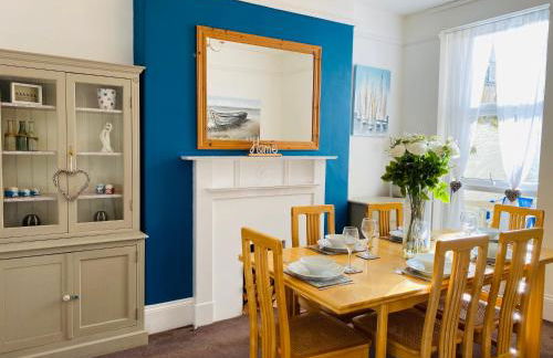 Ocean Terrace, Ilfracombe, 4 bedrooms, Sleeps 8, Stunning Sea Views, Parking, Garden, Pet Friendly - Foto 14