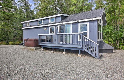 Eureka Tiny Home with Hot Tub and Community Beach! - Foto 3