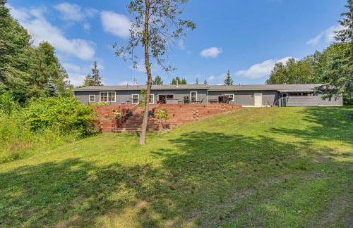 Quiet Lakefront Grand Rapids Cabin on 5 Acres - Foto 34