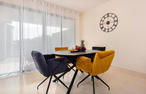 Seaside Sotogrande Retreat with pool - Foto 9