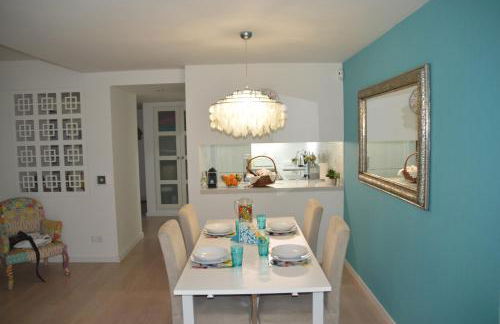 Amazing Beach & Pool Apartment with Garden - Foto 8