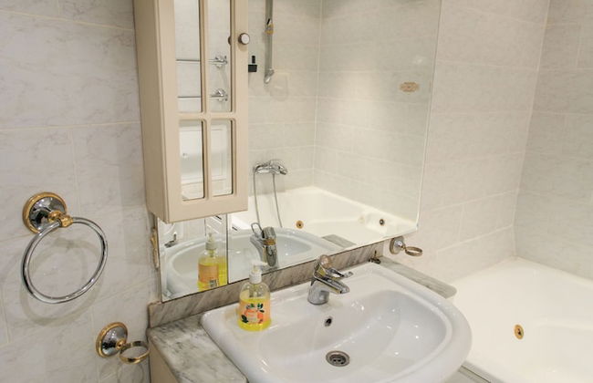 Lakshmi Apartments Dinamo 3 - Photo 19