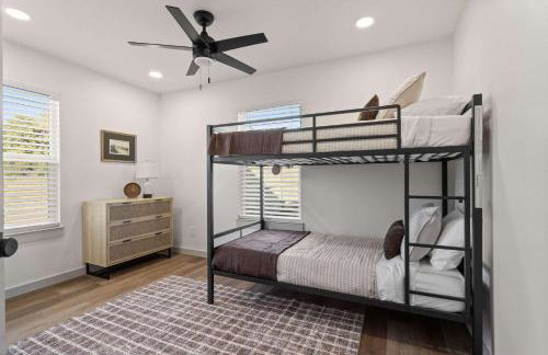 Group Ready! 3BR Home Near WinStar - Foto 16