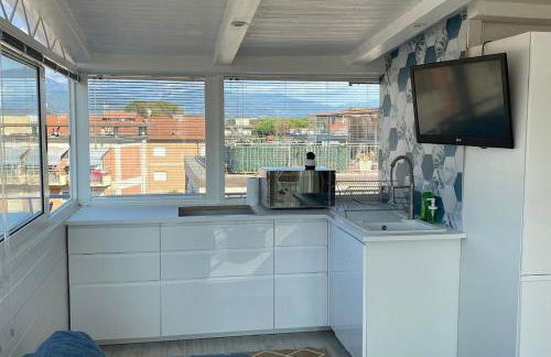 Cosy Apartment With Terrace View in Sarzana, Italy - Foto 11