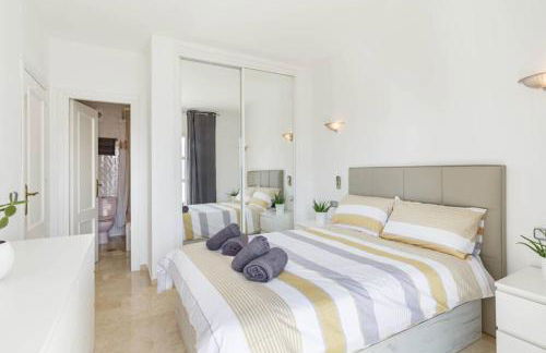 Stylish one bed apartment at Matchroom Country Club - Photo 23