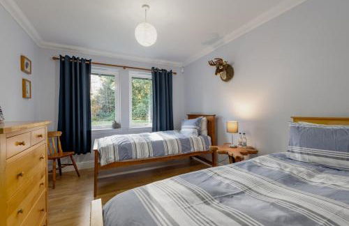 Scenic Oaklodge with wood burner - Photo 11