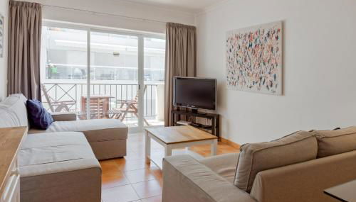 Monte Gordo Beach Flat with Balcony - Foto 4