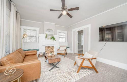 4 Bed 2 Bath Home by College Hill and Hospitals - Foto 2