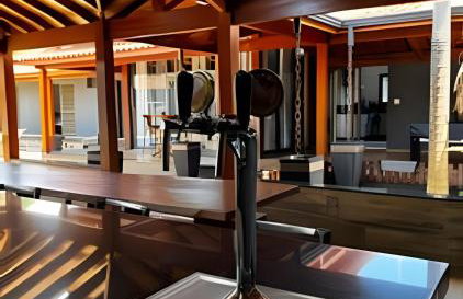 Casa incrível com piscina, hidromassagem e sauna - Foto 4