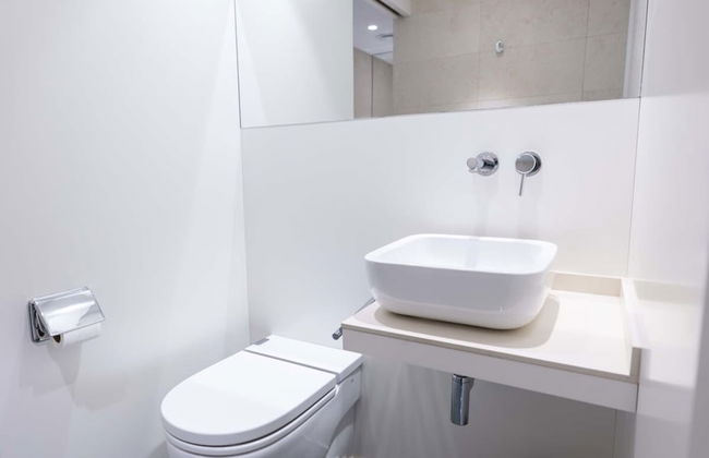 Ampersand - Bright 2-bedroom Apartment - Photo 25