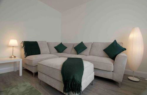 New stylish 4 bed house moments from Clacton beach - Foto 48