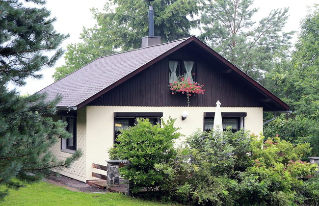 Attraktives Ferienhaus mit Kamin in Waltershausen - Foto 1
