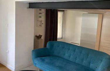 Logement avec alcôve et jardin proche du Château - Foto 1