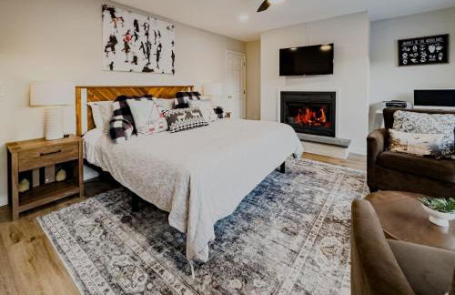 NEWLY REMODELED FOUR BEDROOM All SEASON CONDO W MOUNTAIN VIEWS - Foto 41