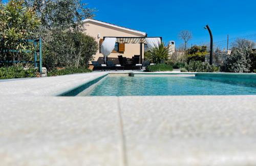 Holiday House Tesser with Pool - Foto 26