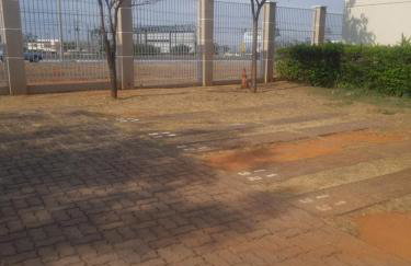 Apartamento completo com Wi-Fi, garagem em condomínio - Ideal para estadias tranquilas - Foto 34