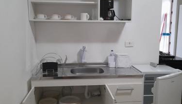 Kitnete mobiliada - Foto 3