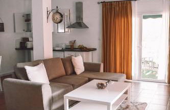 Maravilloso apartamento con jardín y barbacoa - Photo 7