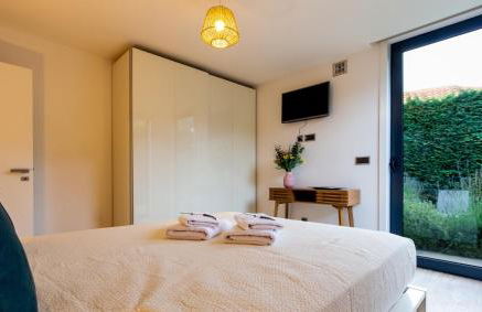 The Jolie - A Retreat in the City in an Entire House - Foto 40