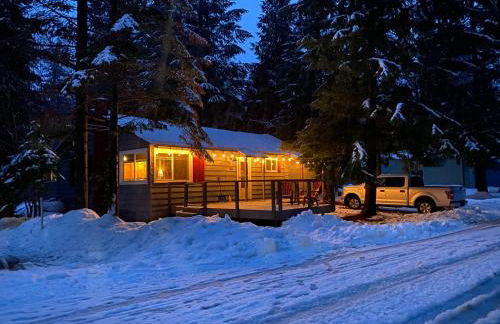 Beautiful Bungalow and Bunk House, Close to Lake - Foto 35