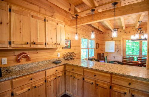 Blue Ridge Mountain Log Cabin - Views - Fireplace - River Access! - Photo 14