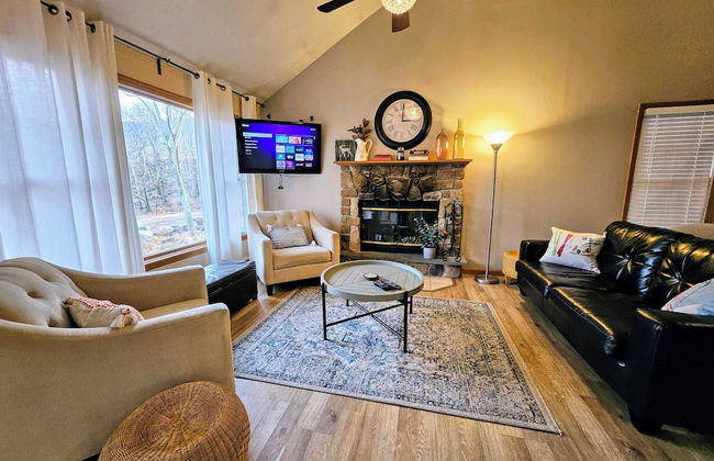 Summit Serenity by Avantstay Central Location w/ Mountain Views & Deck - Foto 21