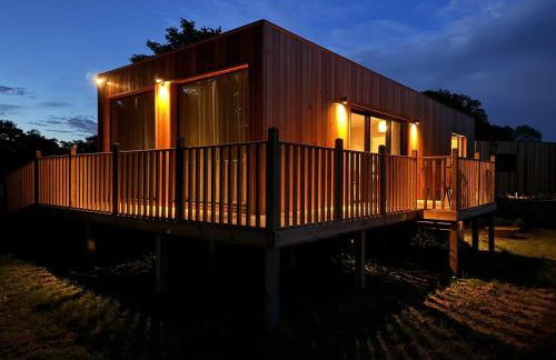 Unbox at Poplar Tree - Photo 1