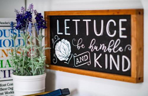 Spacious 4 Bedroom Sleeps 10 with Sauna and Hot Tub - Foto 25