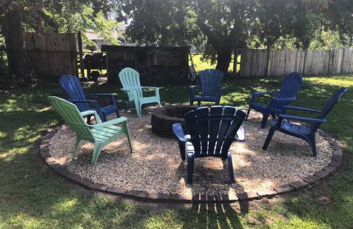 Cozy Home in Central Morehead 5min from the Beach - Foto 14