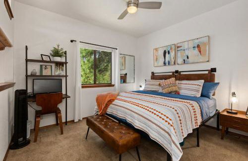 McCall Mountain Getaway - Pet Friendly - Photo 3