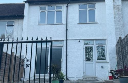 5 Bed 5mins from Wembley Stadium - Photo 9