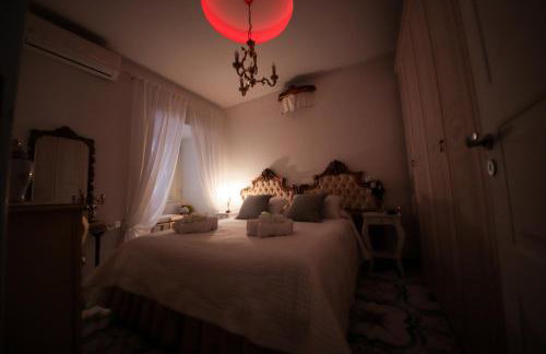 Giallo Napoletano Home - Photo 6