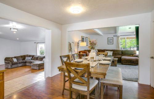 Spirit Lake Home with Fenced Yard 1 Mi to Water! - Foto 9