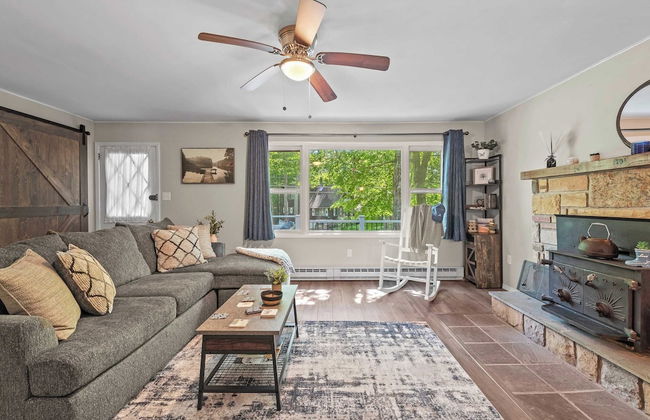 Tomhickon by Avantstay Walk to Lake Firepit + Deck - Foto 2