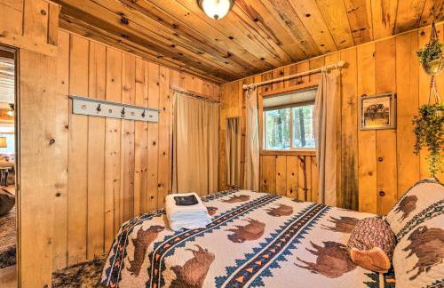 California Retreat with Deck, Fire Pit and Grill! - Foto 15