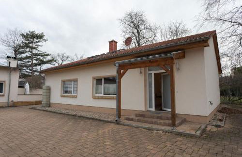 Stadthaus mit 2 Schlafzimmern & Wohnzimmer mit Kamin - Kostenloser Privat-Parkplatz auf dem Grundstück - Foto 25