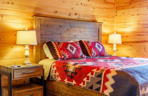 Adirondack Alpine Cabin with Hot Tub, Near Whiteface, Lake Placid, Game Rm, Fenced Yard, Views - Foto 32