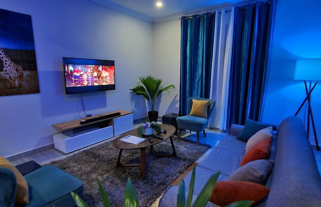 EmpireLux Middle Floor - Photo 10