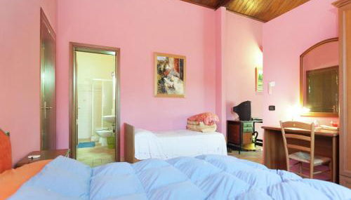 Pet-Friendly Nature Escape - Photo 3