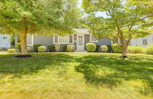 Bayville Getaway with Fire Pit - 2 Mi to Beach! - Foto 2