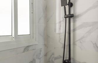 Peaceful & bright apartment with patio - Center - Foto 31