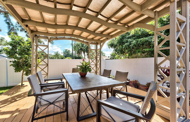 Amalfi Vacation Rental: Stylish 3-BR Retreat Steps from Vanderbilt Beach. Relax by the Private Pool and Enjoy Modern Amenities. Ideal for Families with Easy Access to Mercato and Local Attractions - Foto 34