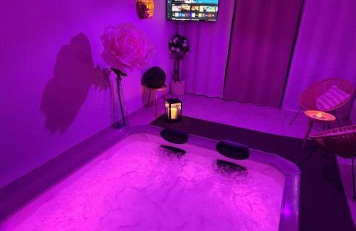 Villa neuve piscine Bali Spa Vue Pyrénées 5 min Cité - Foto 2